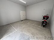 バイク駐輪場