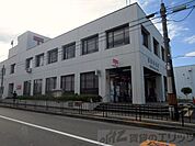 摂津郵便局 徒歩23分。 1820m