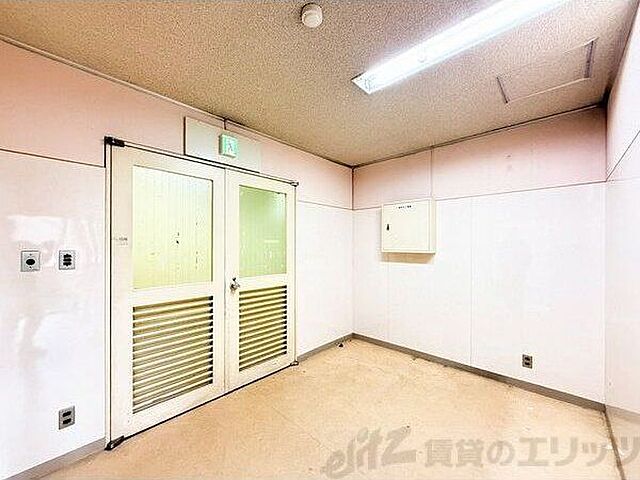 室内