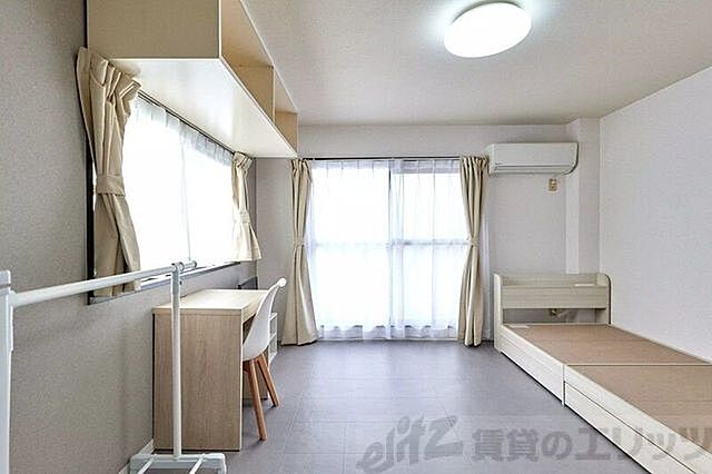寝室