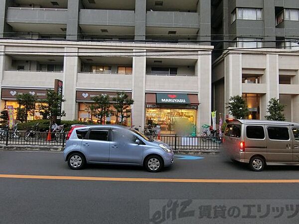 画像30:スーパーマルヤス茨木駅前店 徒歩16分。徒歩15分。 1250m