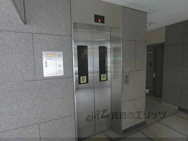 画像8:エレベーター