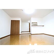 アンプルール フェール 江坂 306 ｜ 大阪府吹田市江坂町３丁目22-8（賃貸アパート1R・3階・35.01㎡） その3