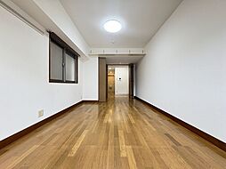 マリナーズコート長崎 7階1DKのリビング/ダイニング