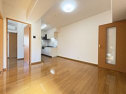 ユーロハイツ岩屋 6階2LDKのリビング/ダイニング