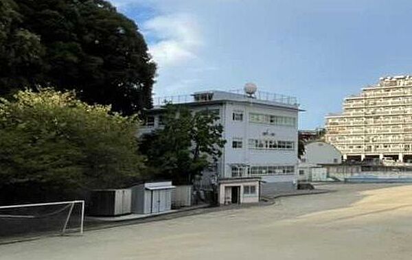 画像30:長崎市立西北小学校 徒歩10分。 730m