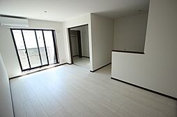 フォレスト青崎 302 3階1LDKのリビング/ダイニング