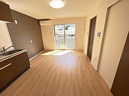 コンフォルト西風 102 1階1LDKのリビング/ダイニング