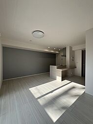 Premier矢賀 301 3階2LDKのリビング/ダイニング