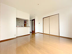 シンフォニーM　D棟 101 1階2LDKのリビング/ダイニング