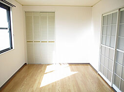 ファミールパレスＡ棟 201 2階2DKのリビング/ダイニング