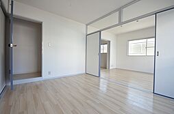 プチメゾン 301 3階2DKのリビング/ダイニング