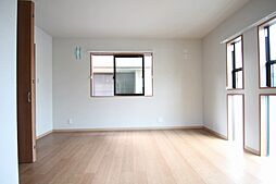 高野アパート 101 1階ワンルームのリビング/ダイニング