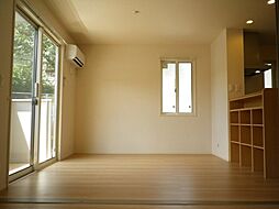 マルベリー 103 1階2LDKのリビング/ダイニング