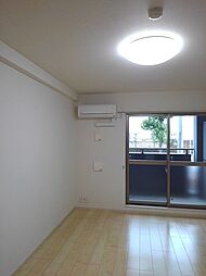 カーサ　デル　リオ 103 1階1Kのリビング/ダイニング