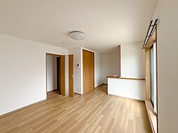 ＭＩＲＡＩ　II 101 1階1Kのリビング/ダイニング