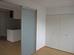 リバーサイド井口 201 2階1LDKのリビング/ダイニング