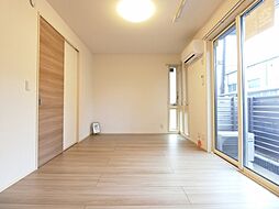 シャルール 104 1階ワンルームのリビング/ダイニング