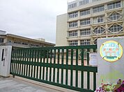 神戸市立葺合中学校 565m
