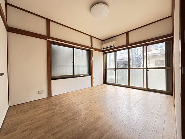 室内