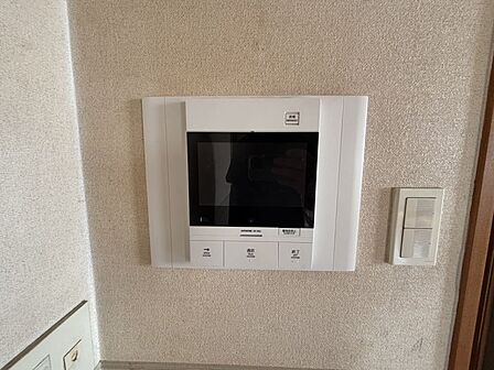 快適な暮らしを守るTVモニター付きオートロック！！