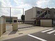 志段味中学校 2300m