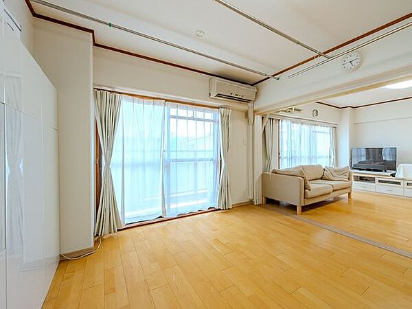 洋室を拡大表示