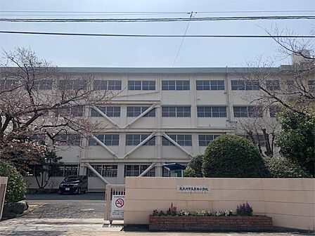 北九州市立貴船小学校（617m）