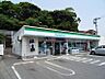周辺：ファミリーマート 八幡本城東店（737m）