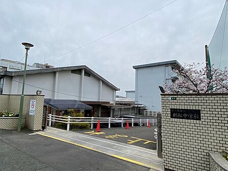 北九州市立則松中学校(1992m)