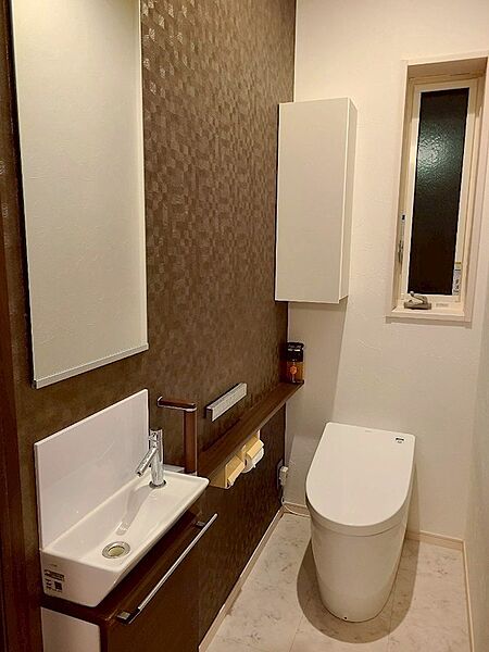 トイレを拡大表示