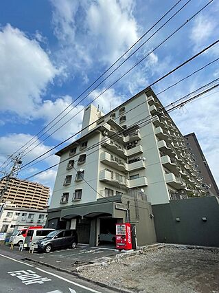 閑静な住宅街に...