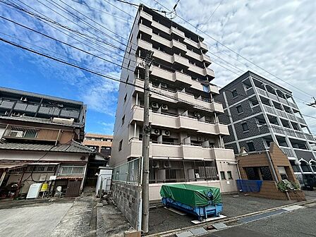 モノレール片野駅まで徒歩3分です☆JR小倉駅までは徒歩32分と交通の利便性良好ですね