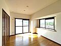南西角部屋で日...