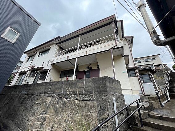 高台に立地して...