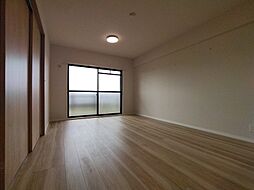 アンピール教育大前 3LDKのリビング/ダイニング