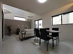 日の里二丁目戸建3号棟 4LDKのリビング/ダイニング