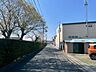 外観：前面道路含む現地写真