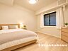 室内：長年住まわれても飽きないシンプルなデザインの玄関です。