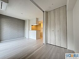 コンフォリア新大阪宮原Q 1010 10階2LDKのリビング/ダイニング