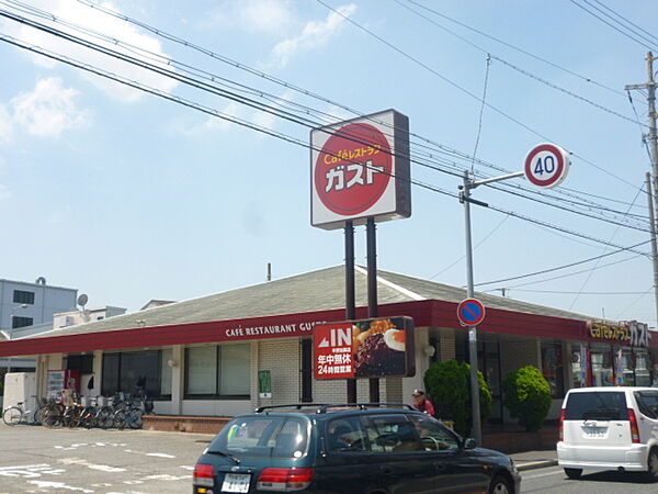 画像24:ガスト平野加美店 682m