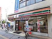 セブンイレブン大阪平野駅前店 171m