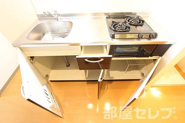 クレスト名駅西