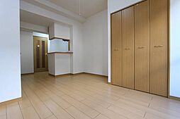 グランアルカンシエル 3階ワンルームのリビング/ダイニング