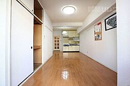 秋月ハイツ 6階ワンルームのリビング/ダイニング