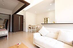 GK fan レジデンス 2階1LDKのリビング/ダイニング