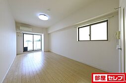 プログレッソ岩塚 7階1Kのリビング/ダイニング