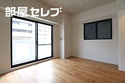 UN ROOM 2階1Kのリビング/ダイニング