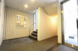 8 / 16