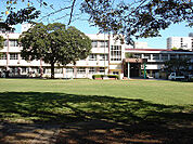 東桜小学校 551m